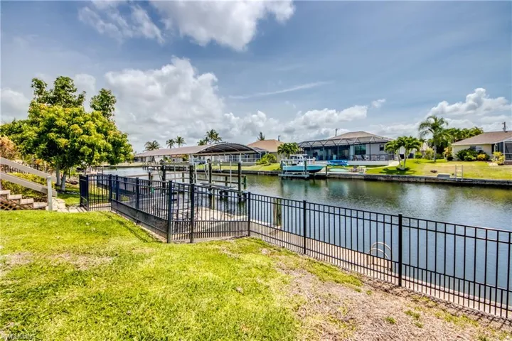 4203  Pelican  BLVD, Cape Coral, FL 33914