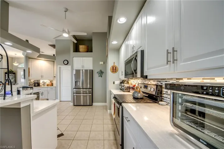 4203  Pelican  BLVD, Cape Coral, FL 33914