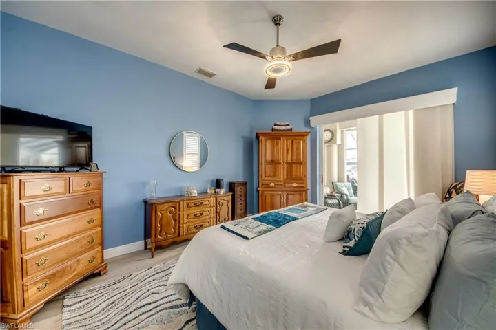 4203  Pelican  BLVD, Cape Coral, FL 33914