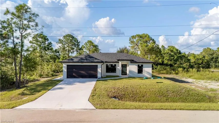 2708  42nd W ST, Lehigh Acres, FL 33971