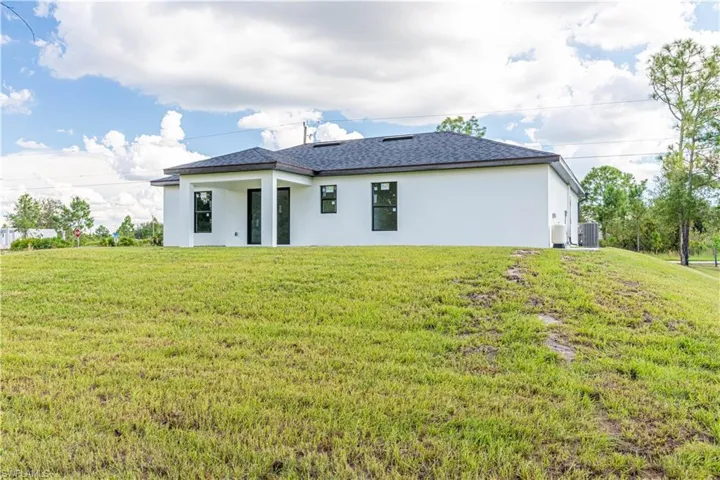 2708  42nd W ST, Lehigh Acres, FL 33971