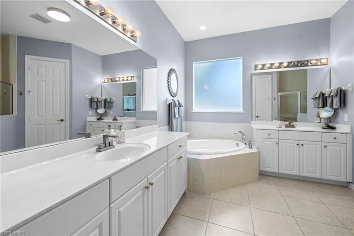 4208 Hampton Ln, Naples, Florida 34119