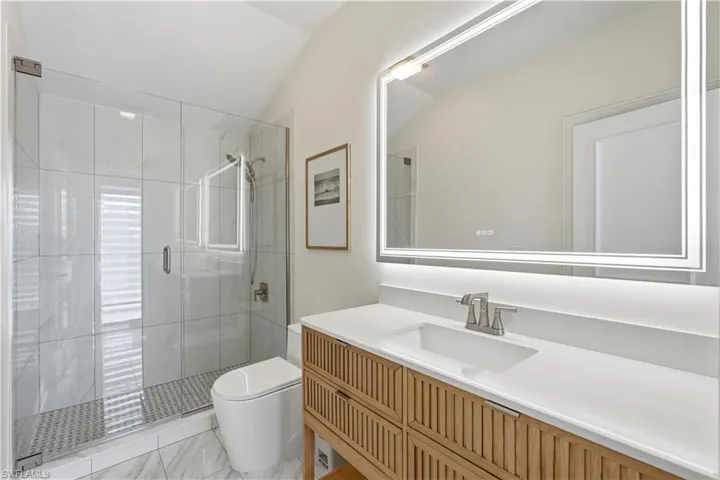 14871  Laguna  DR, Fort Myers, FL 33908