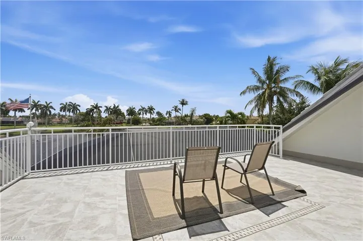 14871  Laguna  DR, Fort Myers, FL 33908