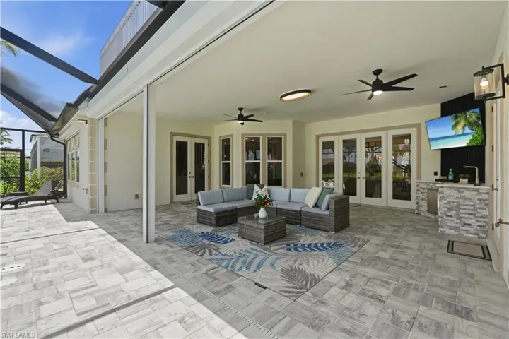 14871  Laguna  DR, Fort Myers, FL 33908