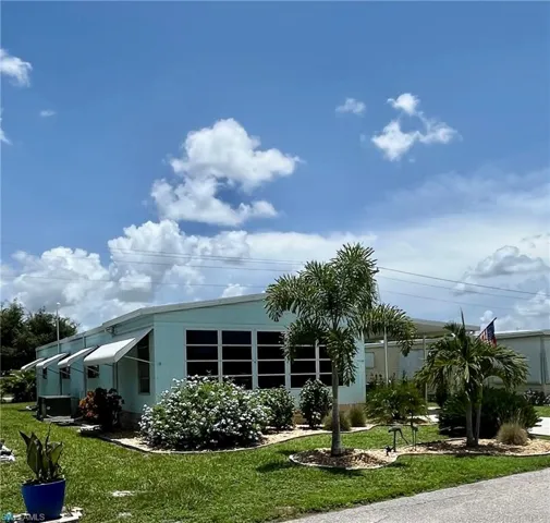 726  Knotty Pine  CIR, North Fort Myers, FL 33917