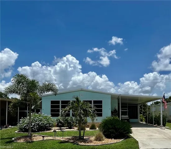 726  Knotty Pine  CIR, North Fort Myers, FL 33917
