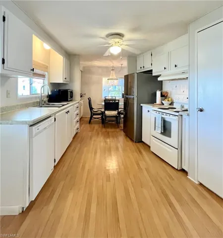 726  Knotty Pine  CIR, North Fort Myers, FL 33917