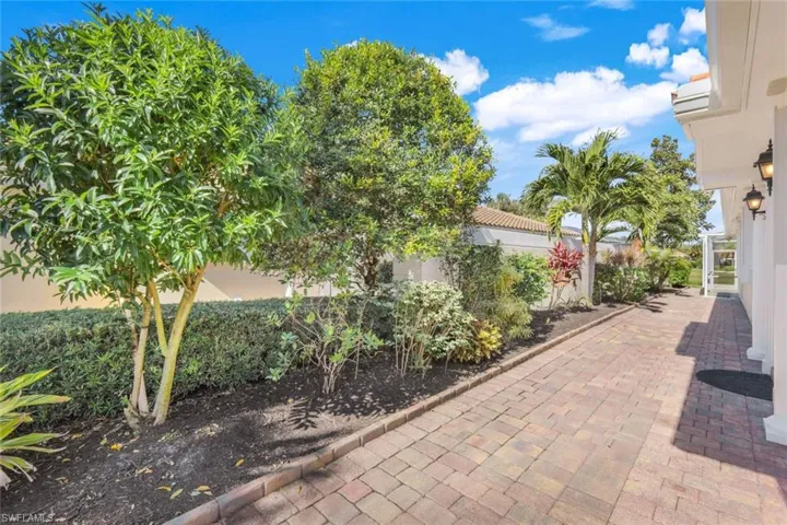 3683  Exuma  WAY, Naples, FL 34119