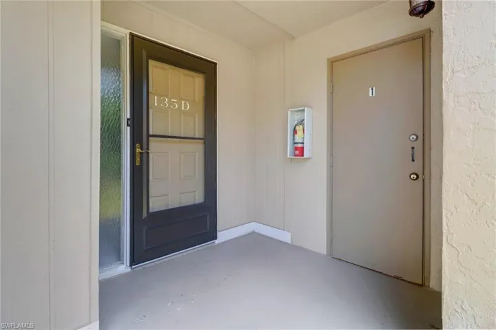 135  Cypress E WAY, Naples, FL 34110