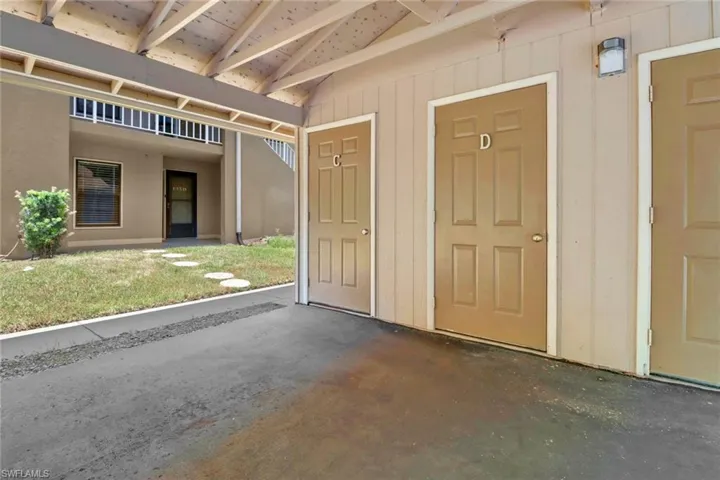 135  Cypress E WAY, Naples, FL 34110