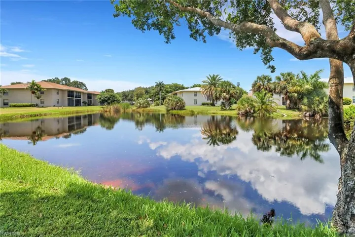 135  Cypress E WAY, Naples, FL 34110