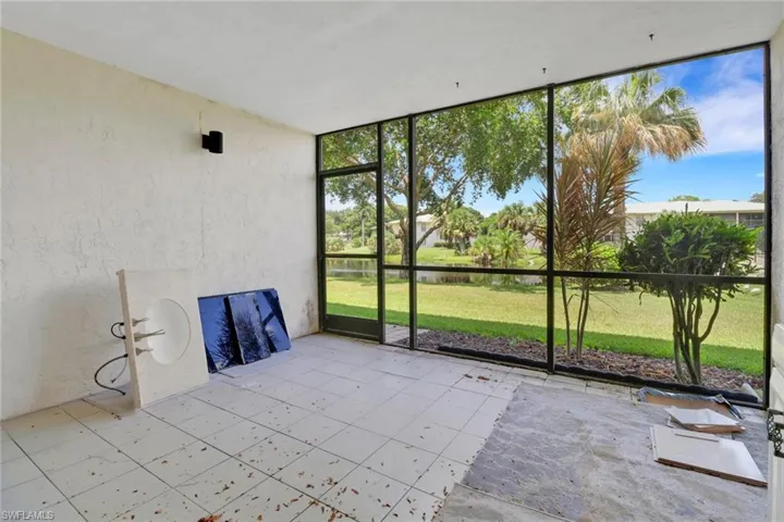 135  Cypress E WAY, Naples, FL 34110