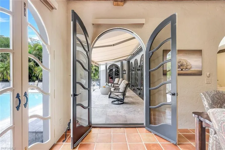 12855  Pond Apple E DR, Naples, FL 34119