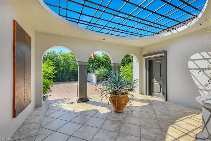 12855  Pond Apple E DR, Naples, FL 34119