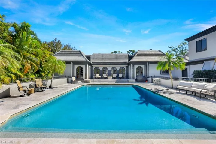 12855  Pond Apple E DR, Naples, FL 34119