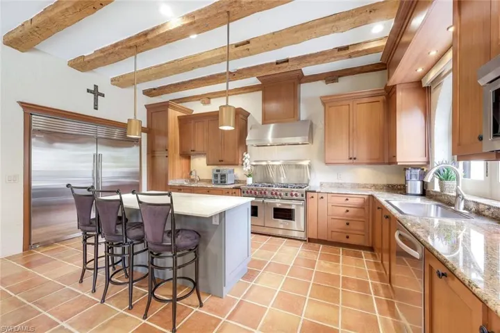 12855  Pond Apple E DR, Naples, FL 34119