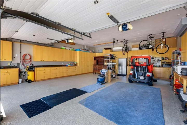 12855  Pond Apple E DR, Naples, FL 34119