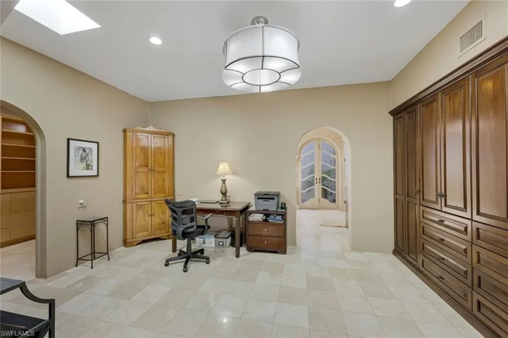 12855  Pond Apple E DR, Naples, FL 34119