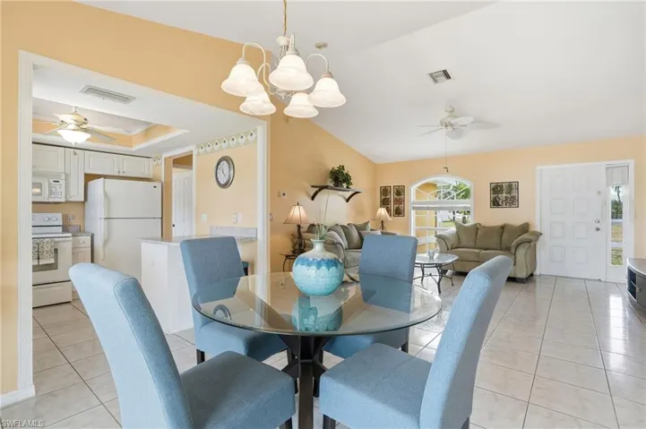 919 18th Ter, Cape Coral, Florida 33909
