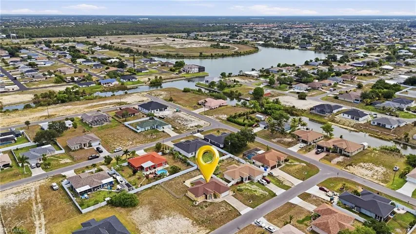 919 18th Ter, Cape Coral, Florida 33909
