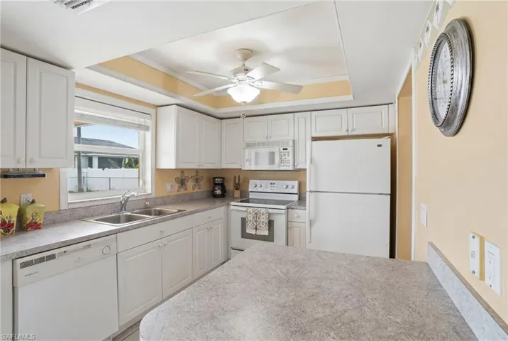 919 18th Ter, Cape Coral, Florida 33909