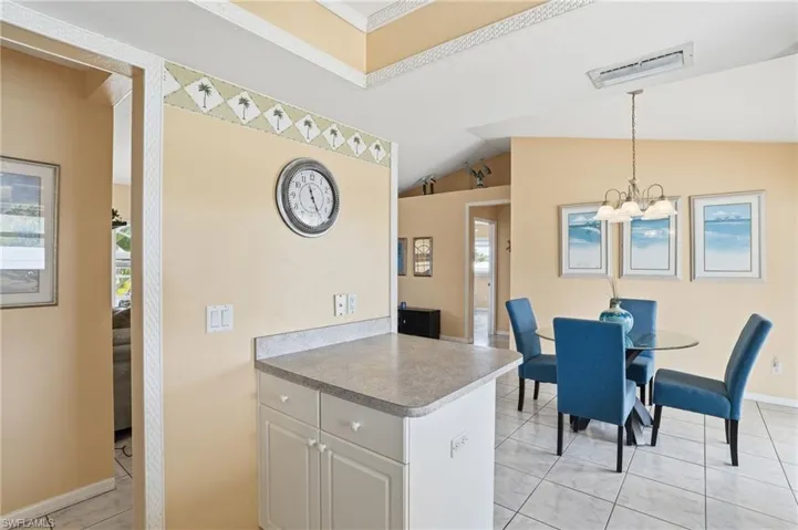 919 18th Ter, Cape Coral, Florida 33909