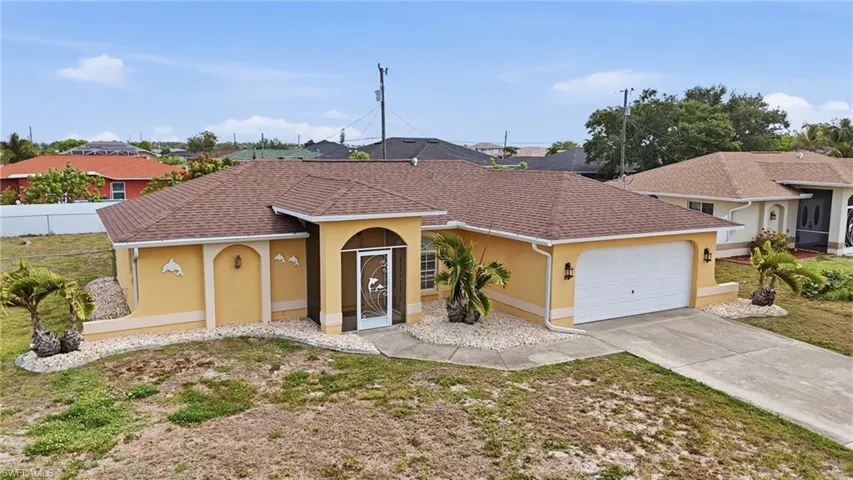 919 18th Ter, Cape Coral, Florida 33909