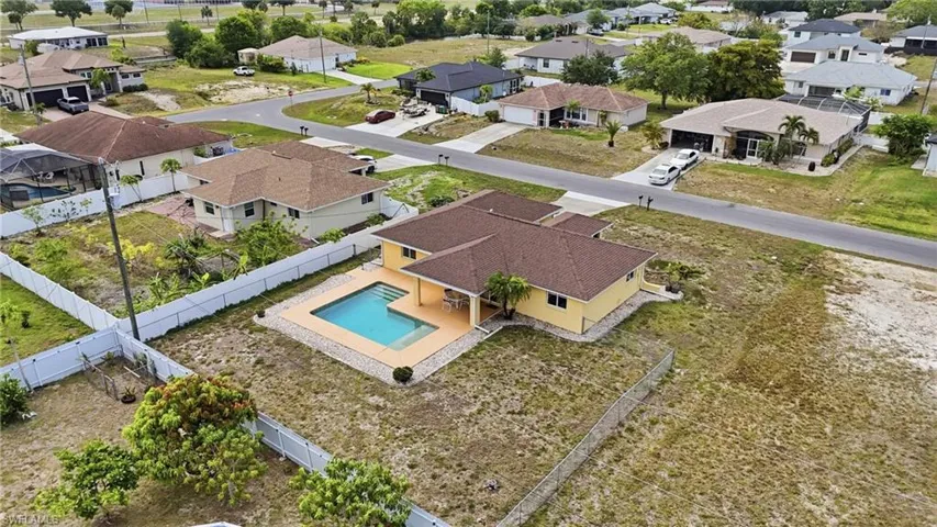 919 18th Ter, Cape Coral, Florida 33909