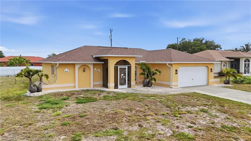919 18th Ter, Cape Coral, Florida 33909