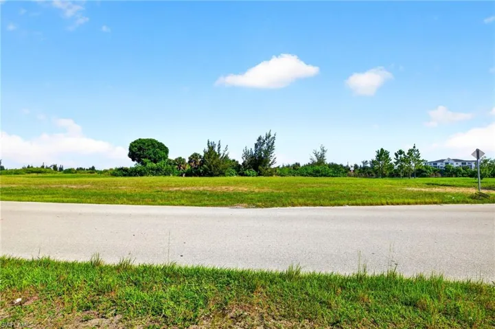 1483 Sw 6th Ter, Cape Coral, Florida 33991