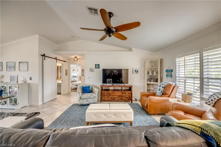 1728 Sw 15th St, Cape Coral, Florida 33991