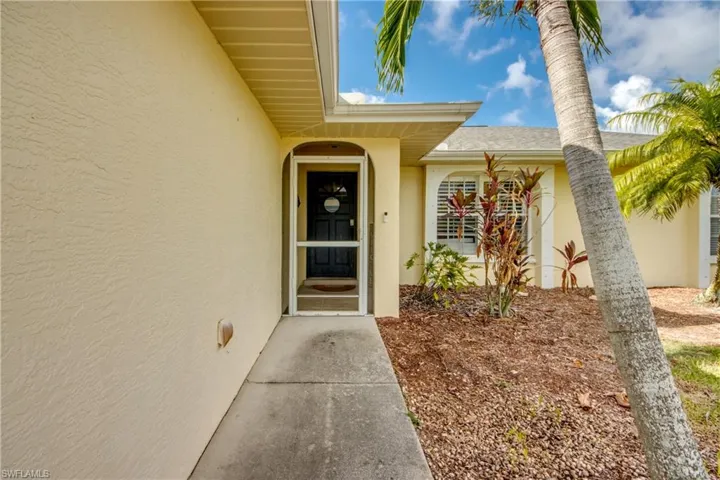 1728 Sw 15th St, Cape Coral, Florida 33991