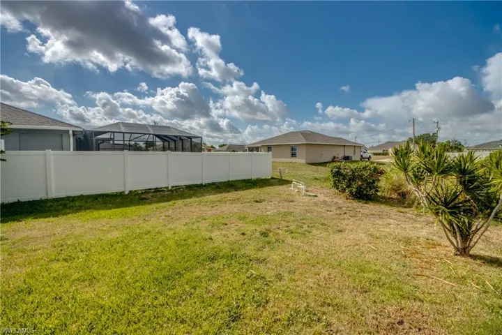 1728 Sw 15th St, Cape Coral, Florida 33991