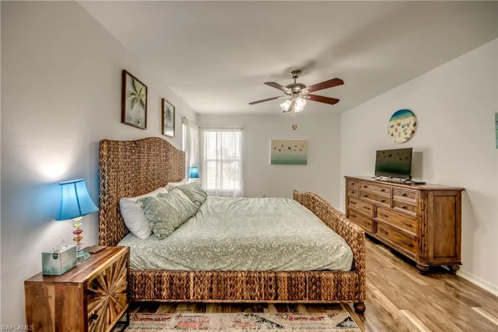 1728 Sw 15th St, Cape Coral, Florida 33991