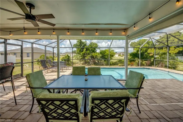 1728 Sw 15th St, Cape Coral, Florida 33991