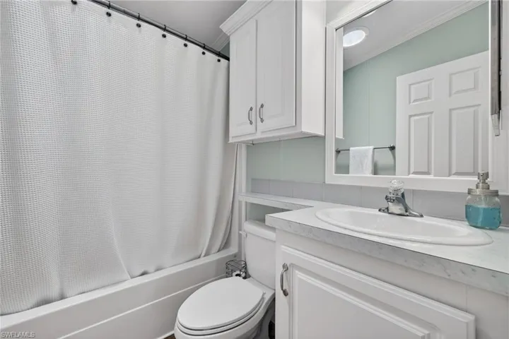 39 Channel Ln, Fort Myers, Florida 33905