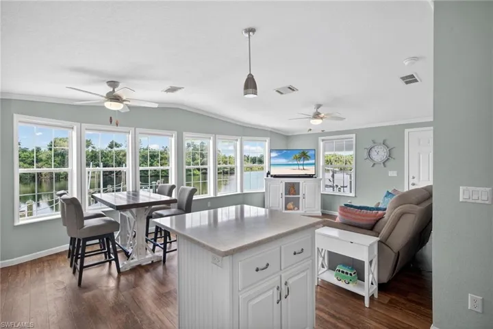 39 Channel Ln, Fort Myers, Florida 33905