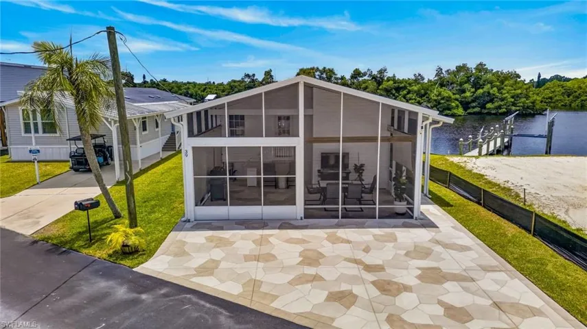 39 Channel Ln, Fort Myers, Florida 33905