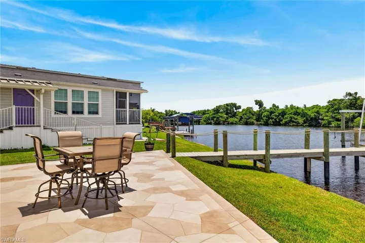 39 Channel Ln, Fort Myers, Florida 33905