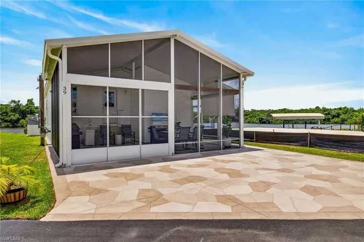 39 Channel Ln, Fort Myers, Florida 33905