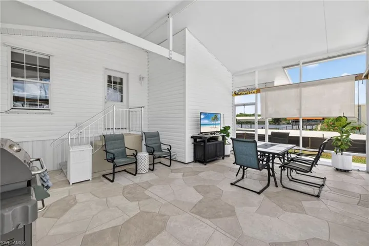 39 Channel Ln, Fort Myers, Florida 33905