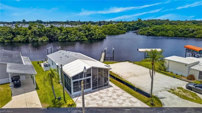 39 Channel Ln, Fort Myers, Florida 33905