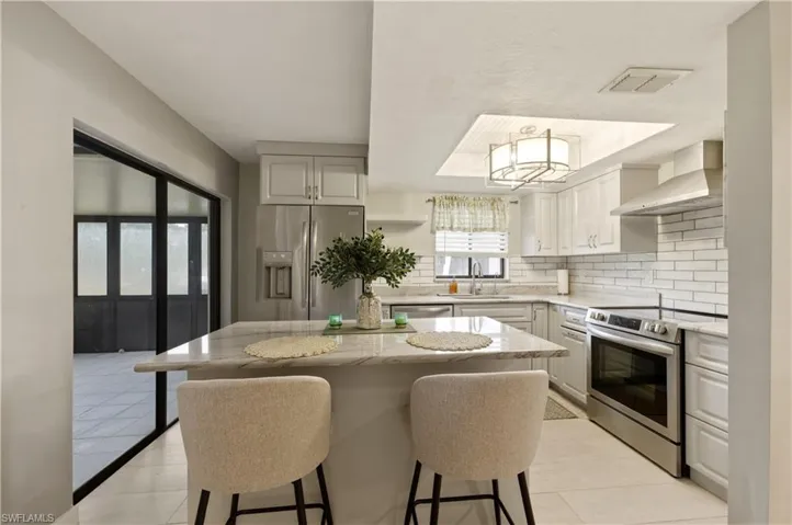 16001 Amberwood Lake Ct 1, Fort Myers, Florida 33908