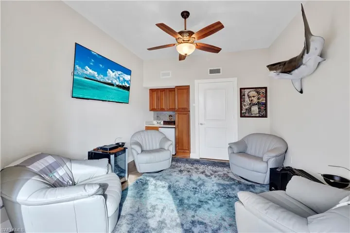 Living room with a ceiling fan