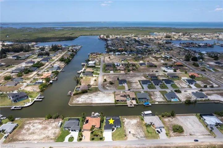 2702  Old Burnt Store N RD, Cape Coral, FL 33993