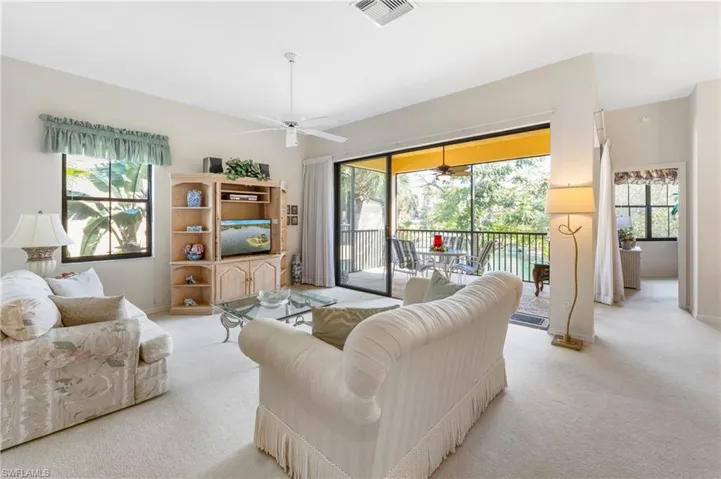 166 Vintage Cir 201, Naples, Florida 34119
