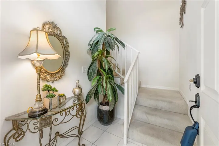 166 Vintage Cir 201, Naples, Florida 34119