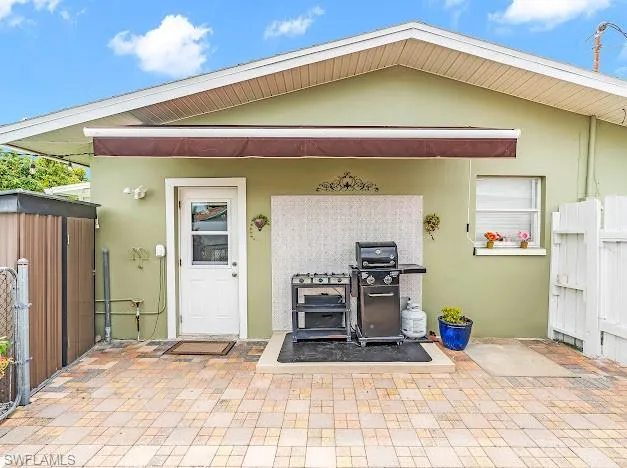 Mother-in-Law entrance