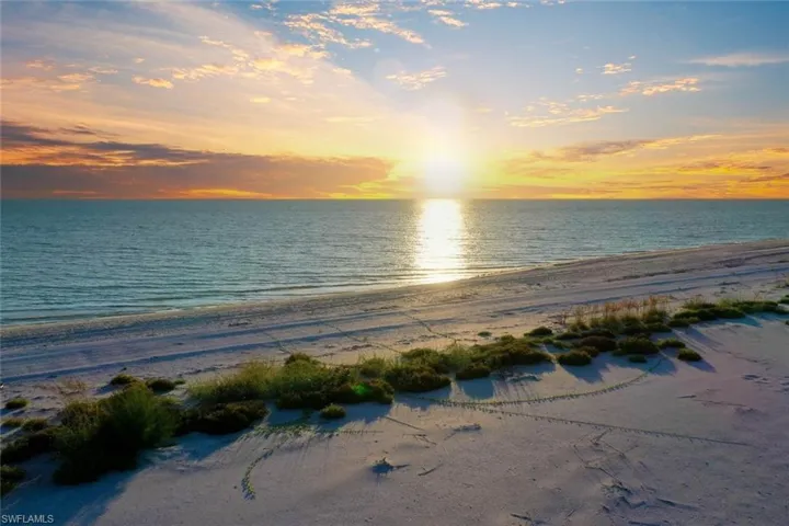 4717 Rue Belle Mer, Sanibel, Florida 33957
